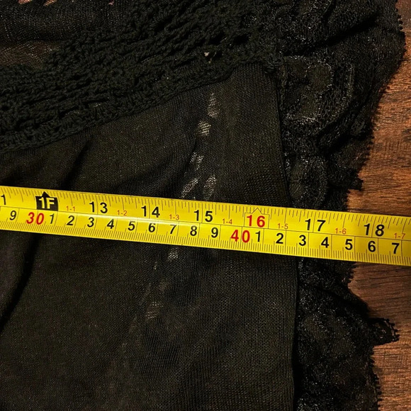 Urban Mango Lace Trim Bat Wing Black Womens M Shrug Crop Dressy Cardigan Sweater - Picture 6 of 7